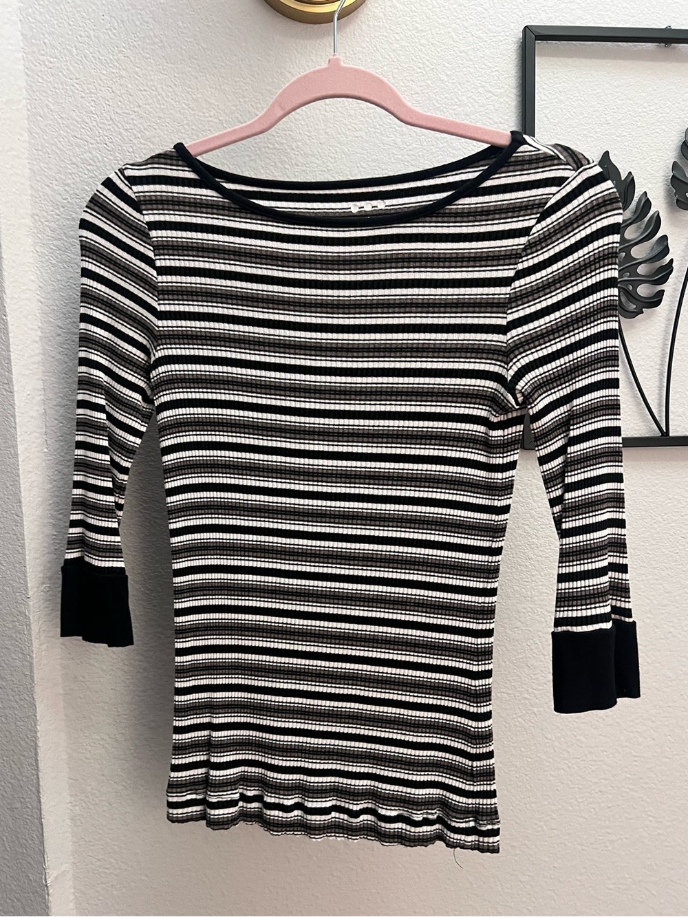 || THREE DOTS || RIBBED BOATNECK TOP||